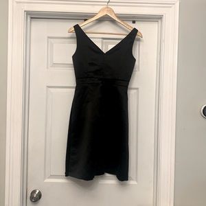 Tahari sleeveless dress